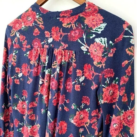 Lucky Brand floral print top with tie at the neck - Picture 8 of 9